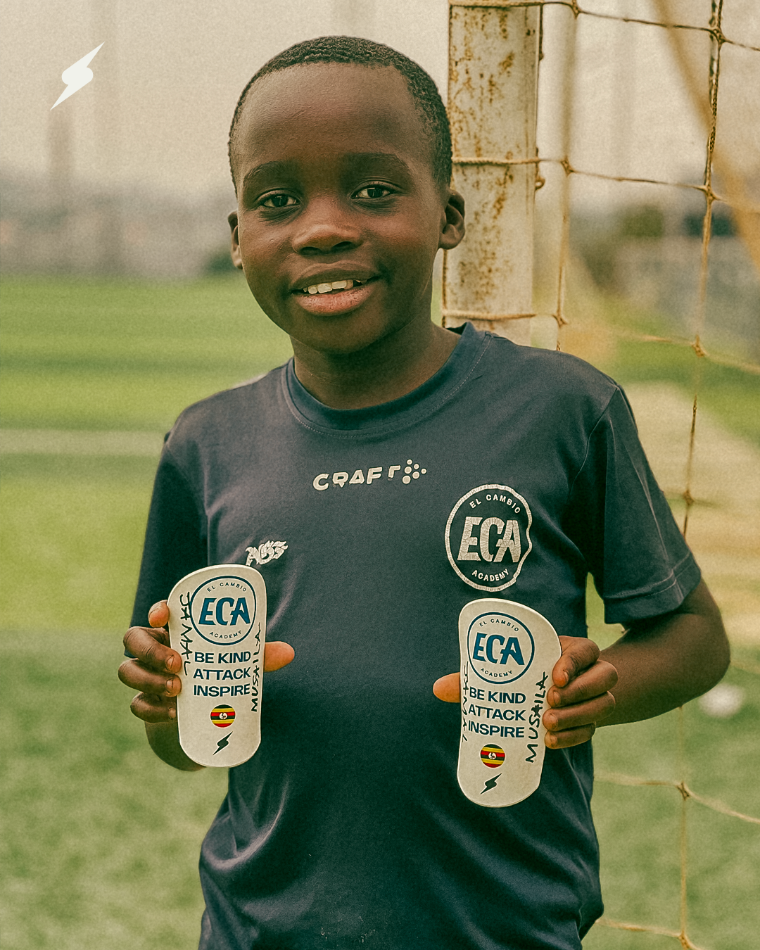 El Cambio Academy x Shads Football